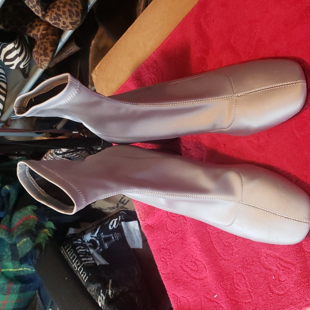 Zara Basic Silver Matted Boots